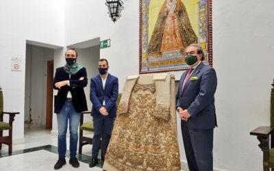 CYRTA presenta la restauración de la saya de ‘las corbatas’ de la Macarena y los nuevos soportes expositivos