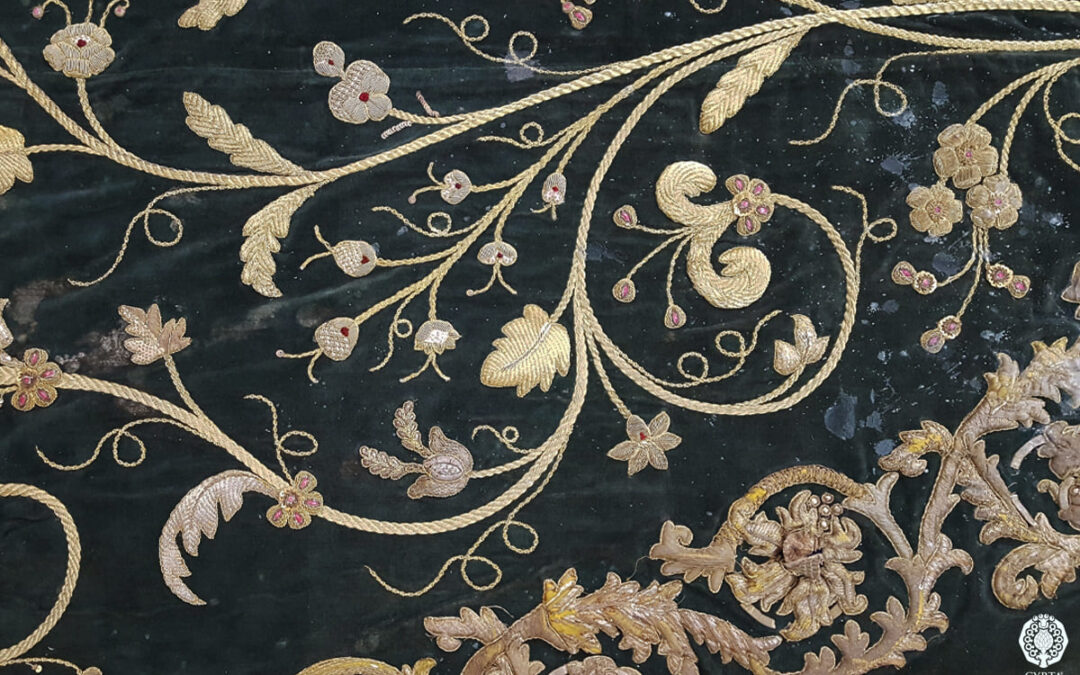 MANTO PROCESIONAL. Virgen de la Esperanza. Hermandad de la Expiración de San Fernando, Cádiz.